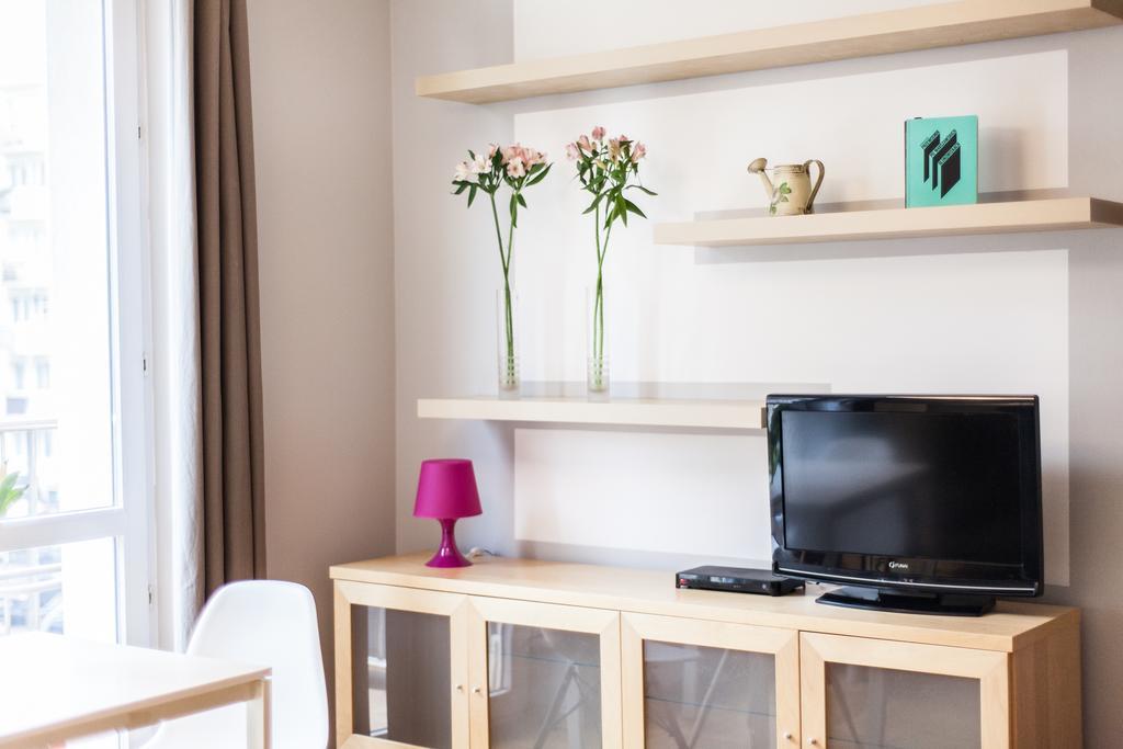 Apartament 4You Zurawia Warsaw Ngoại thất bức ảnh