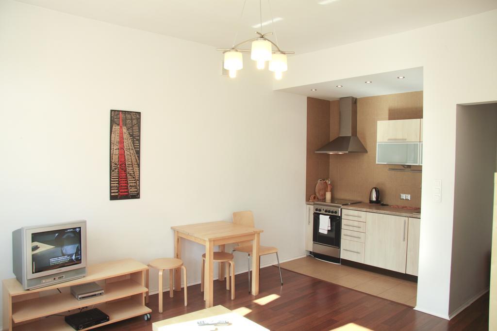 Apartament 4You Zurawia Warsaw Ngoại thất bức ảnh