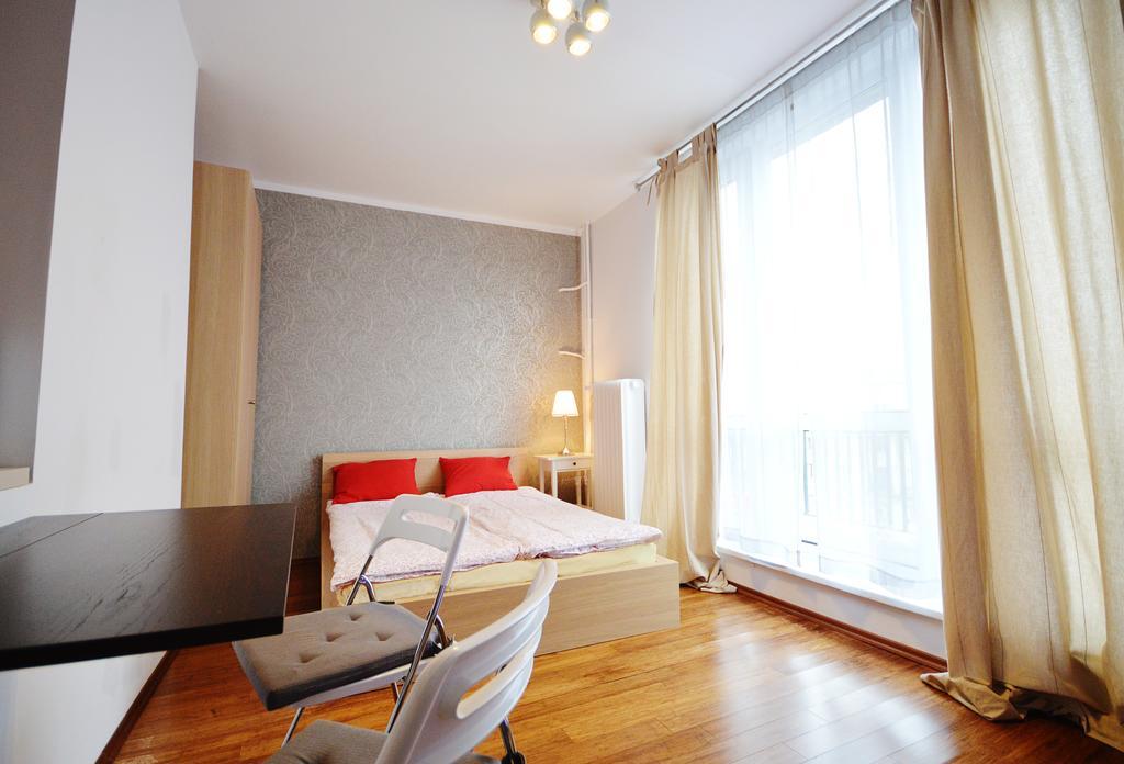 Apartament 4You Zurawia Warsaw Ngoại thất bức ảnh