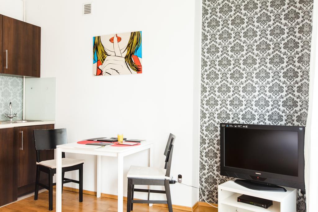 Apartament 4You Zurawia Warsaw Ngoại thất bức ảnh