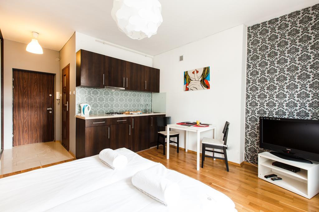 Apartament 4You Zurawia Warsaw Ngoại thất bức ảnh