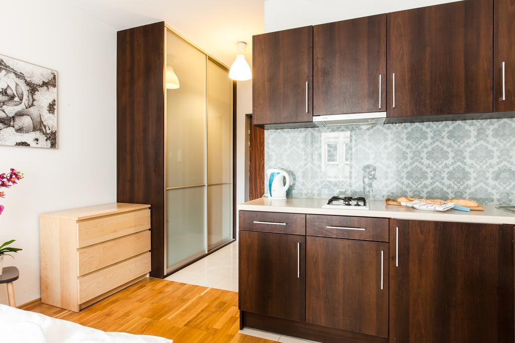 Apartament 4You Zurawia Warsaw Ngoại thất bức ảnh